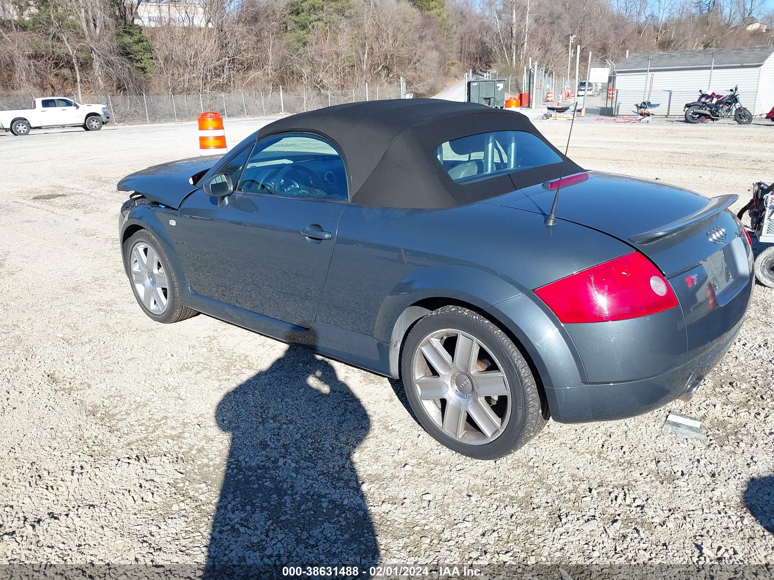 Photo 2 VIN: TRUTC28N341003187 - AUDI TT 