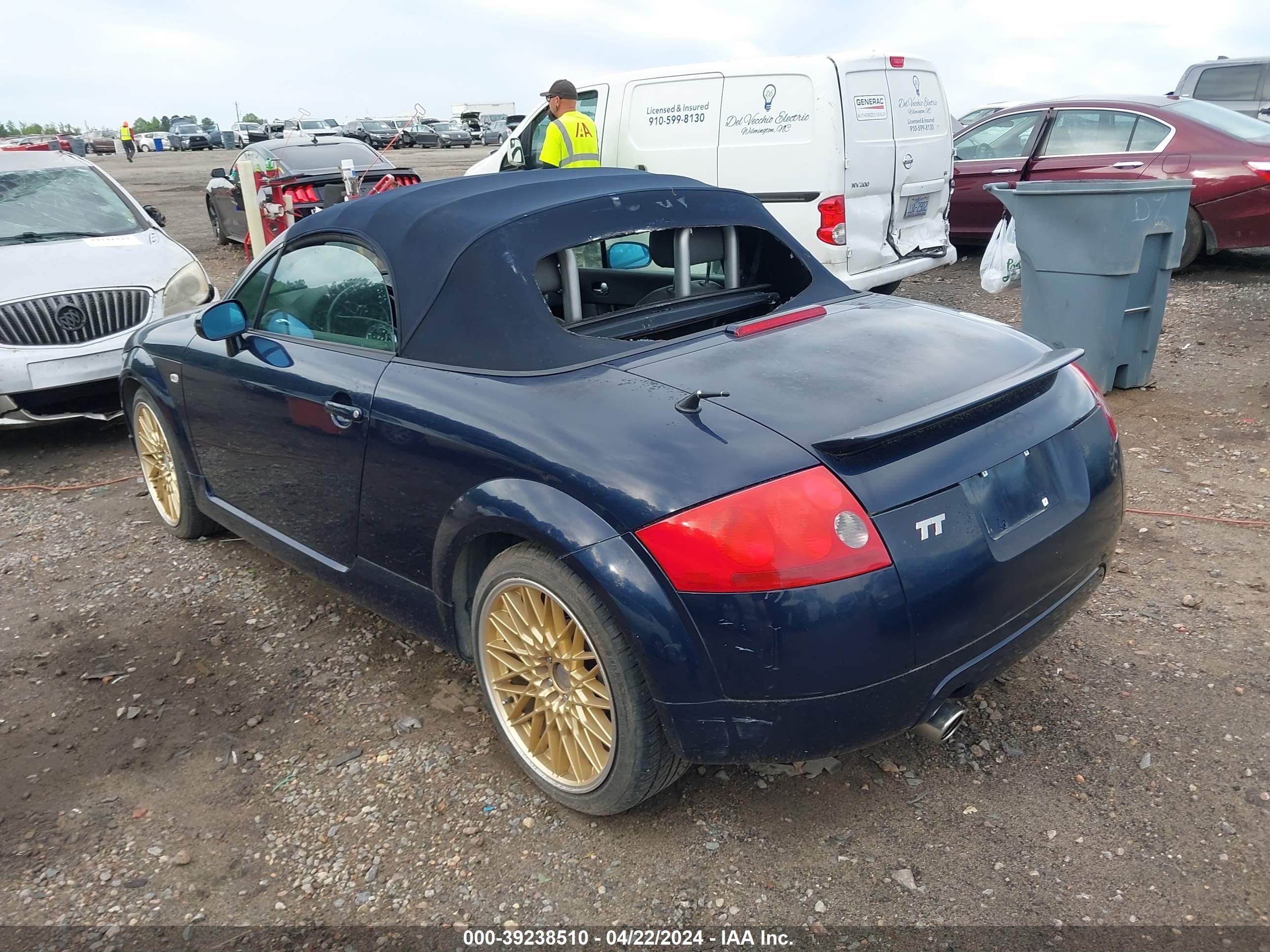 Photo 2 VIN: TRUTC28N921012005 - AUDI TT 