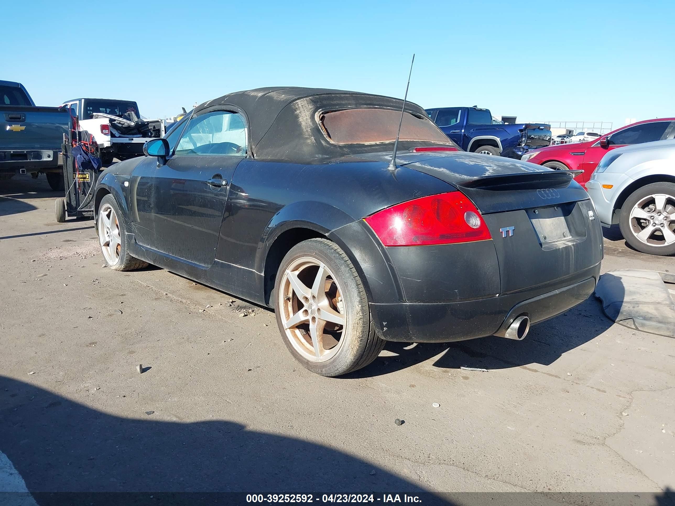 Photo 2 VIN: TRUTX28N011020979 - AUDI TT 