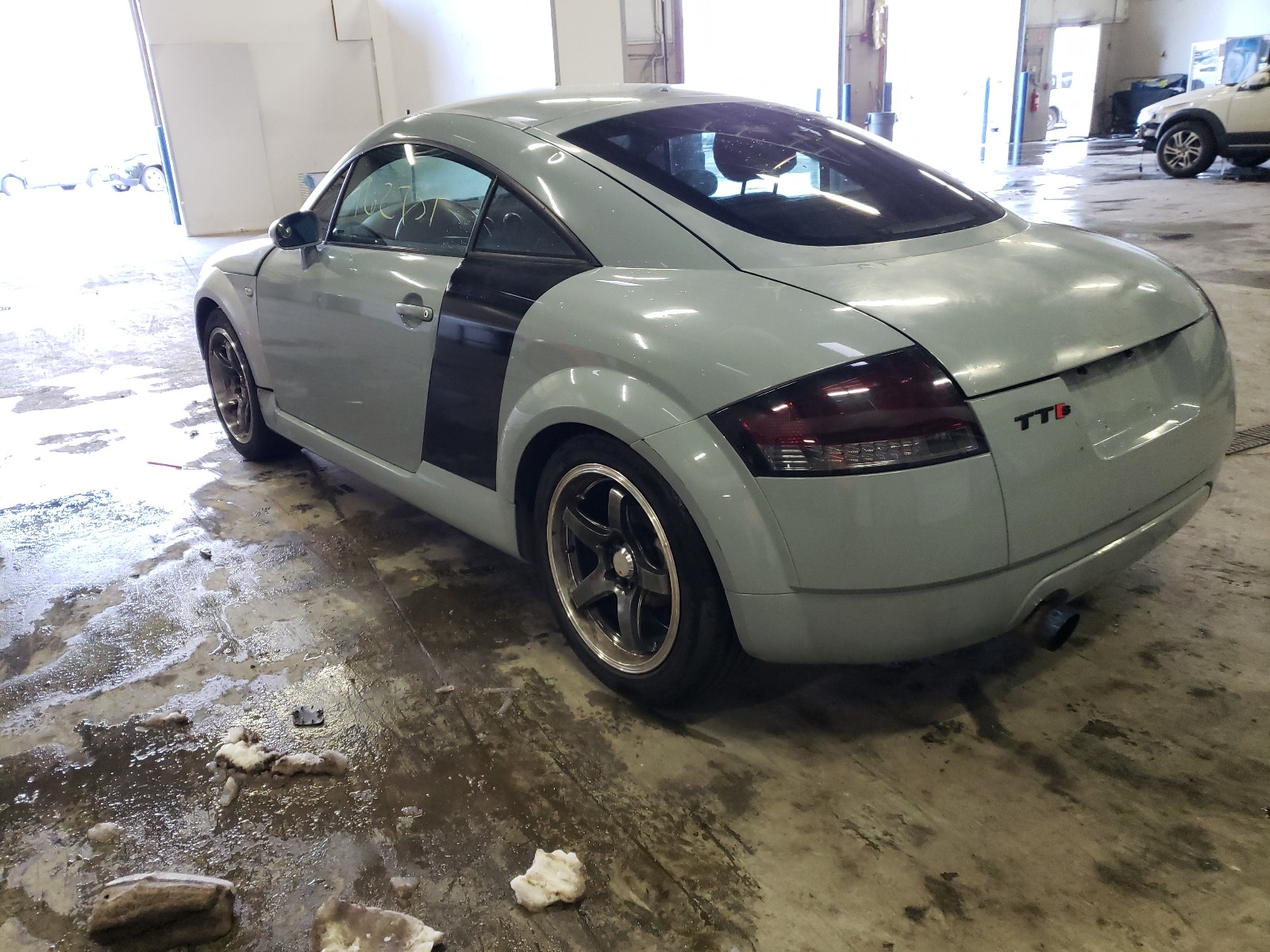 Photo 2 VIN: TRUUC28N2Y1051354 - AUDI TT QUATTRO 