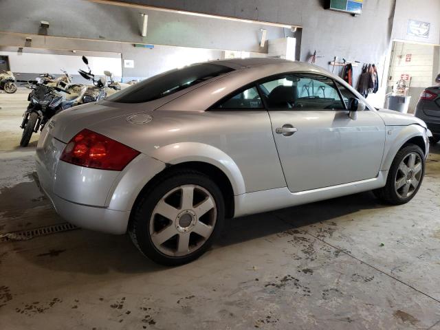 Photo 2 VIN: TRUUC28N5Y1055723 - AUDI TT 