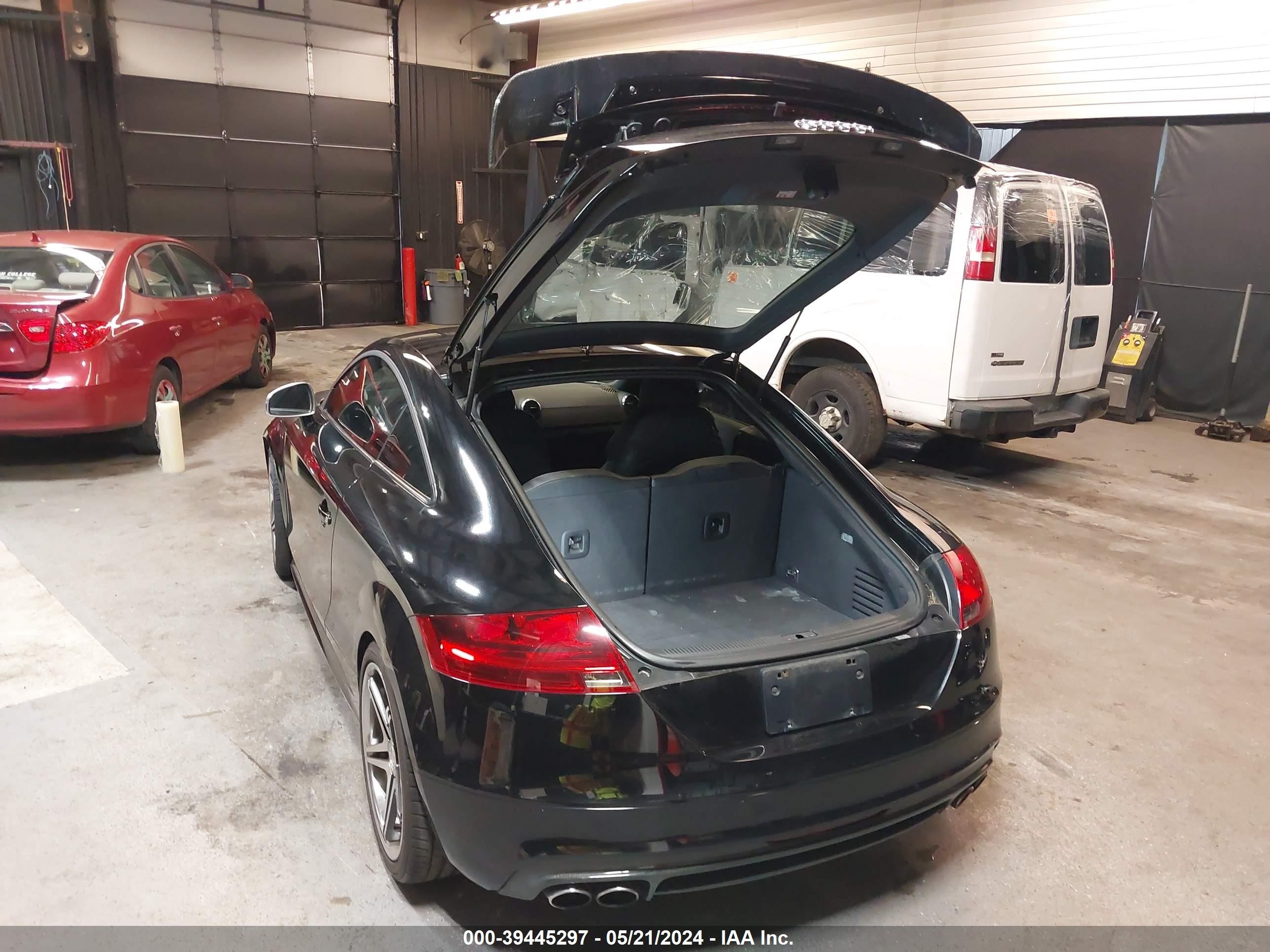 Photo 2 VIN: TRUUF38J391019637 - AUDI TTS 