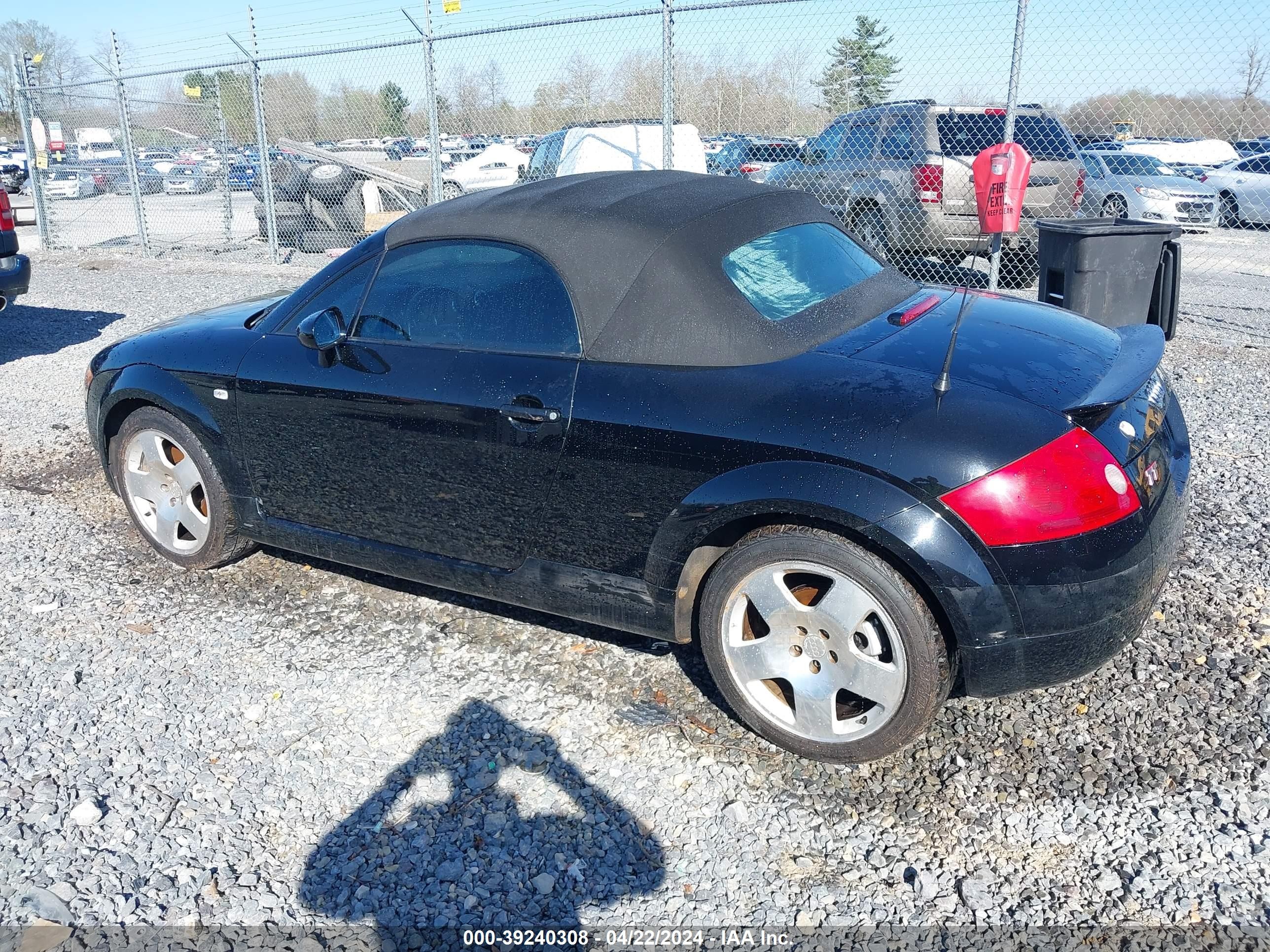 Photo 2 VIN: TRUUT28N111003561 - AUDI TT 