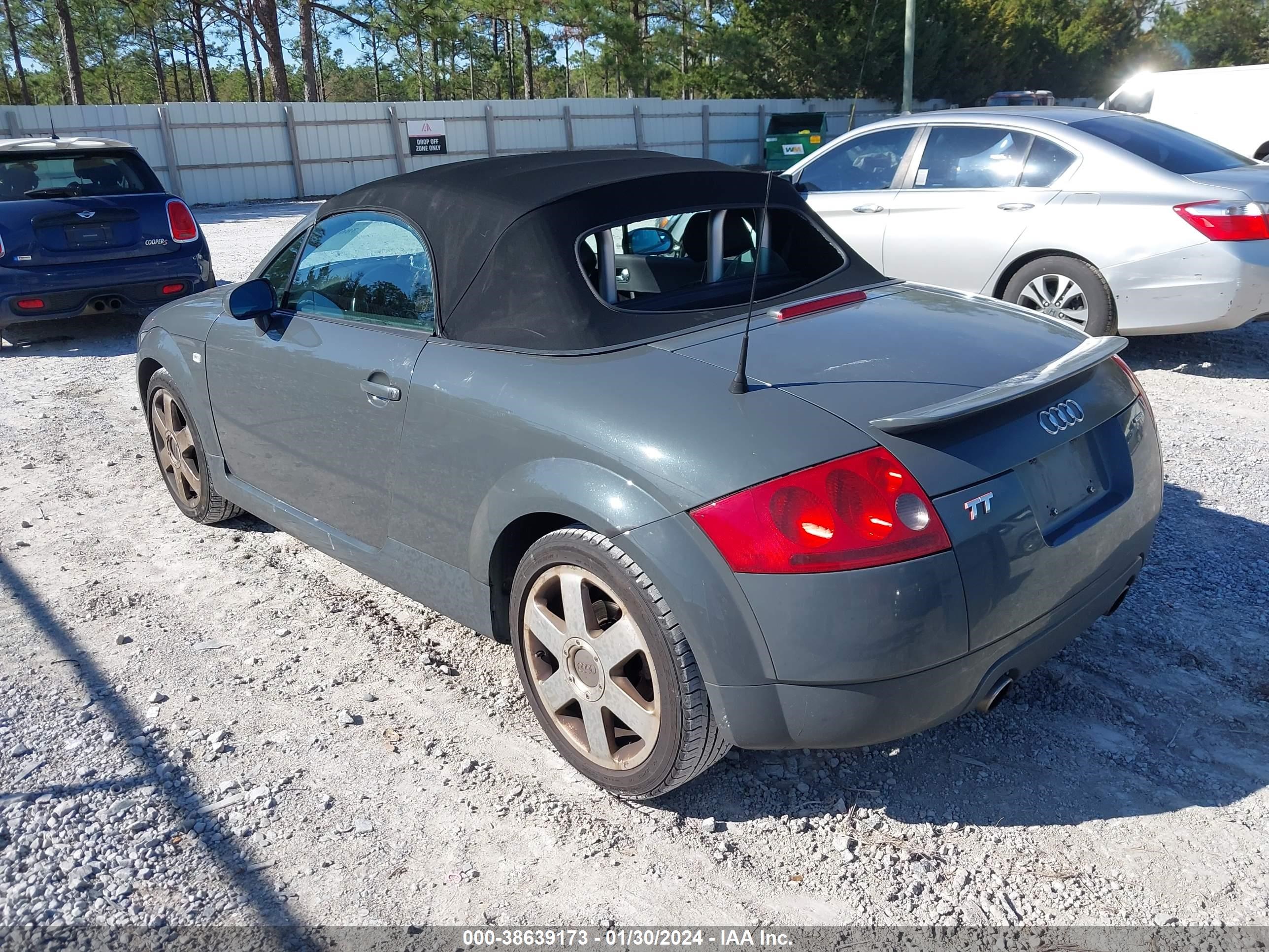 Photo 2 VIN: TRUUT28N421003099 - AUDI TT 