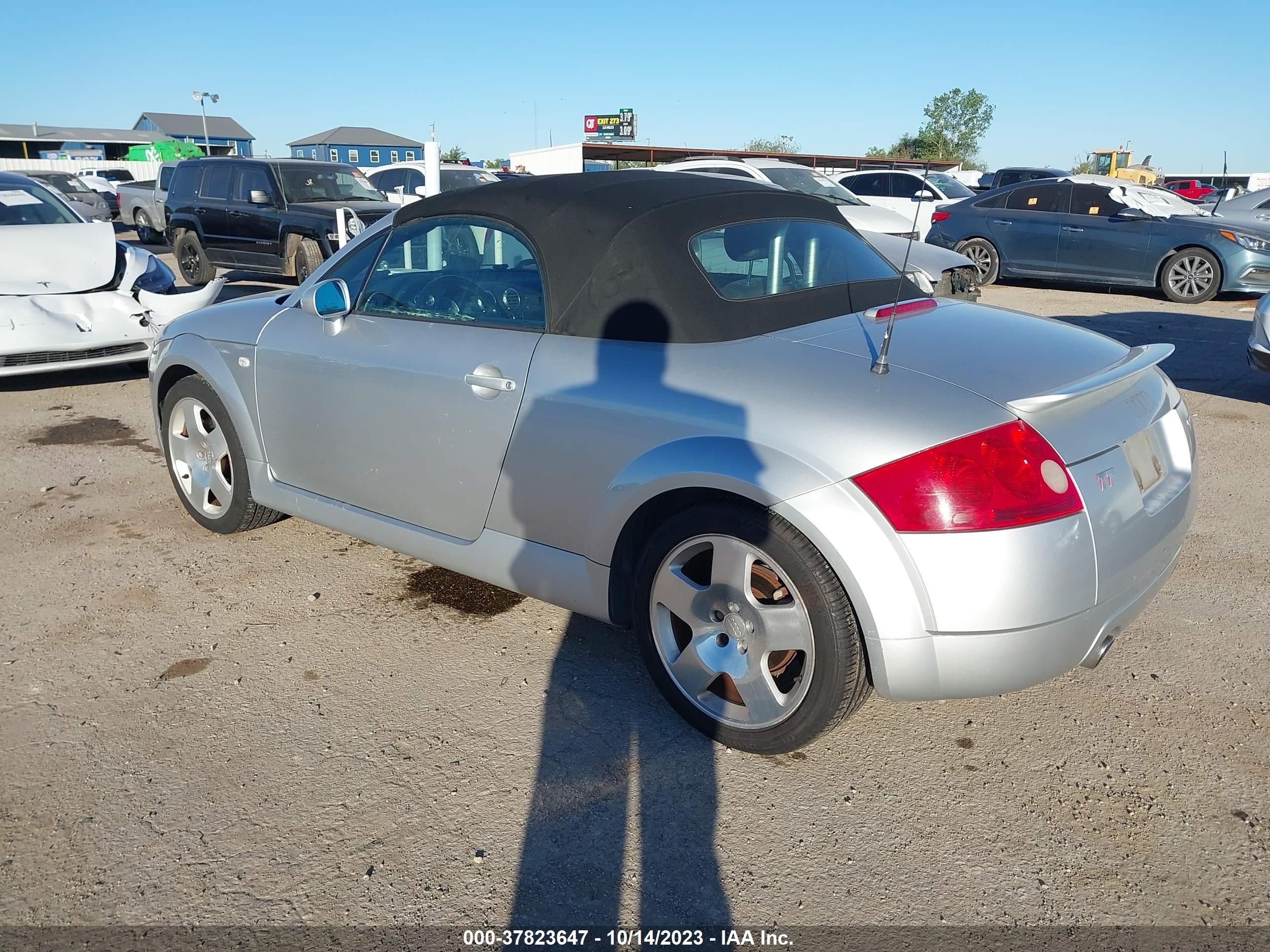 Photo 2 VIN: TRUUT28N611048804 - AUDI TT 