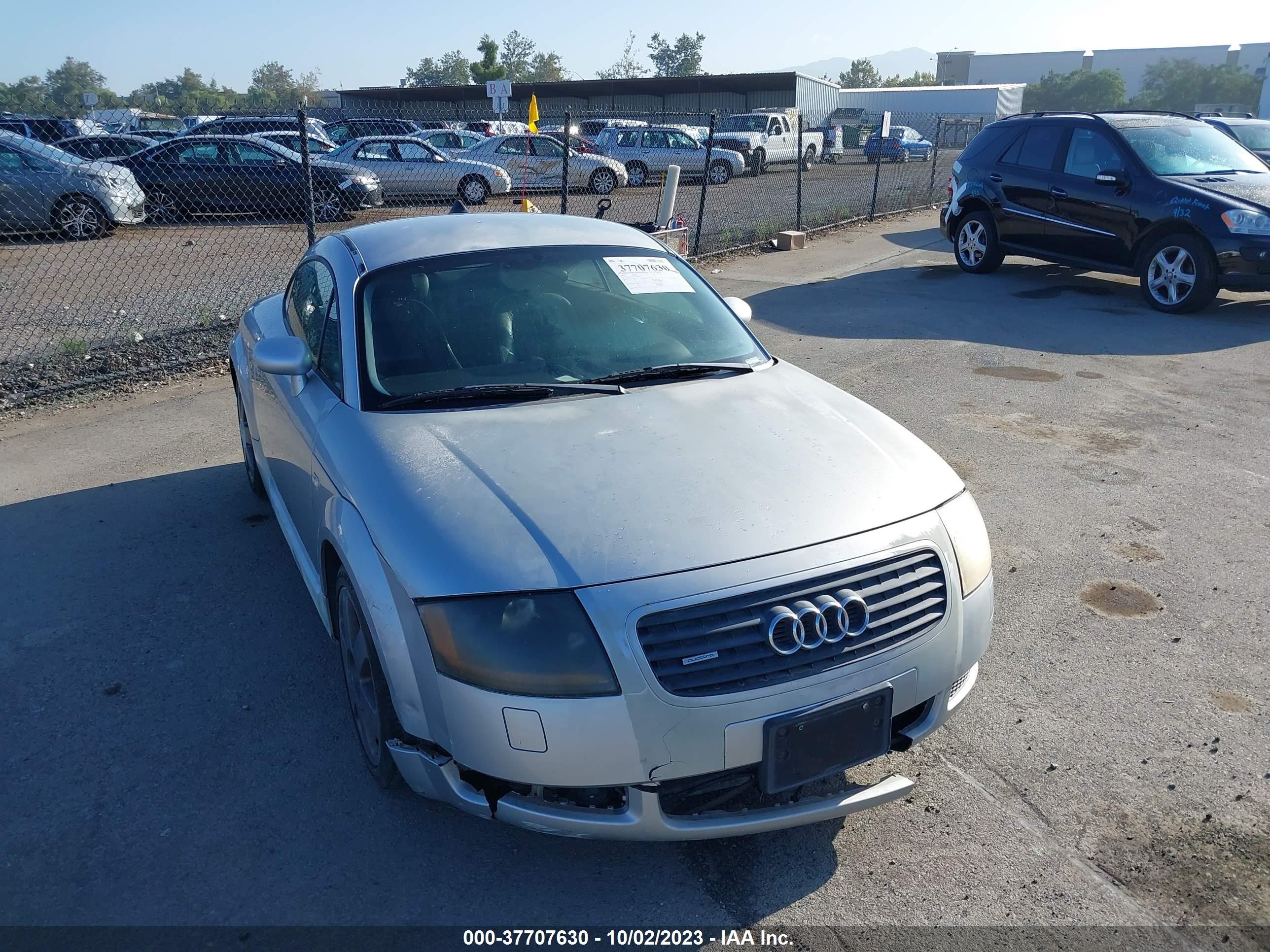 Photo 11 VIN: TRUWX28N311014557 - AUDI TT 