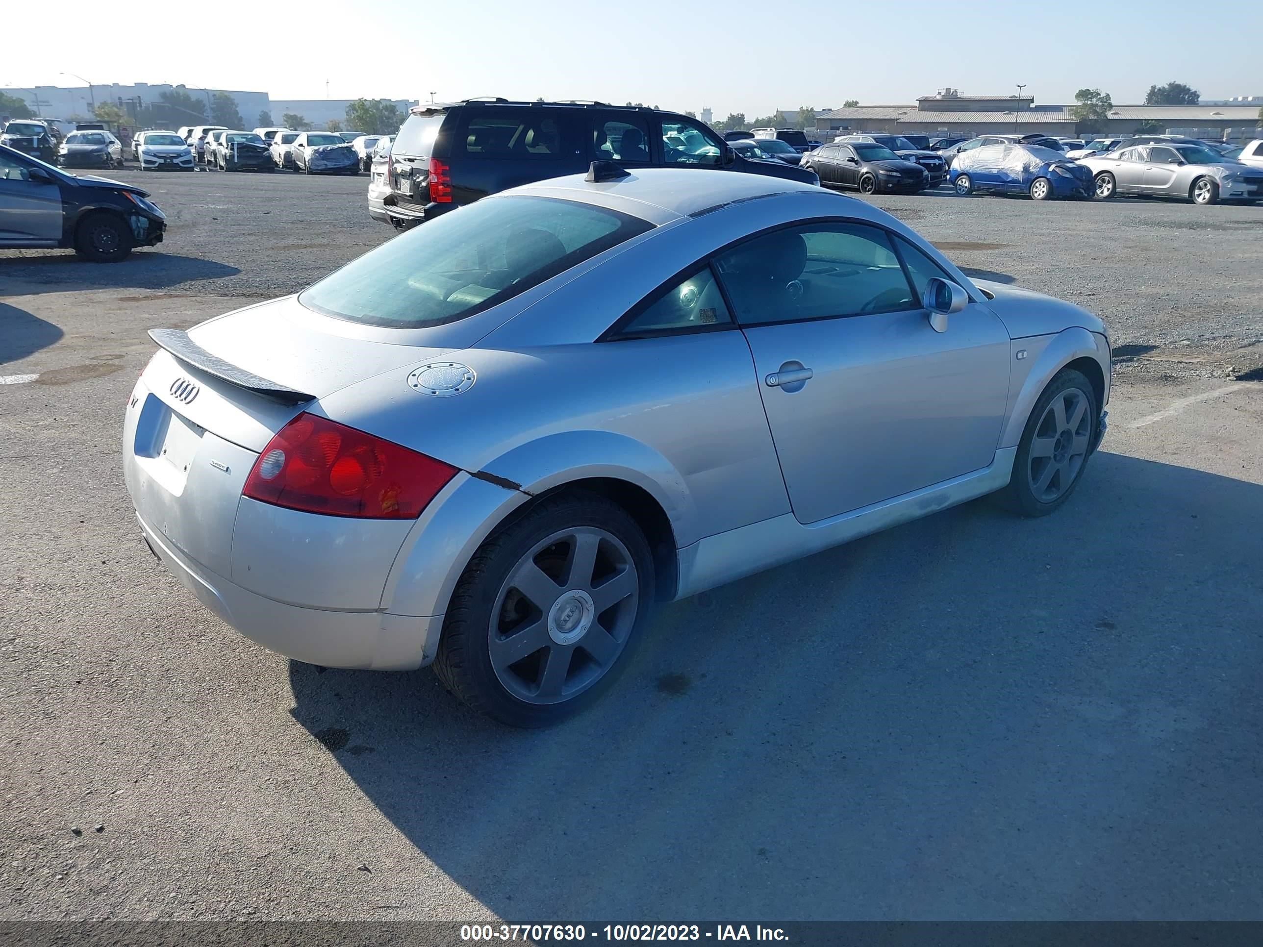 Photo 3 VIN: TRUWX28N311014557 - AUDI TT 