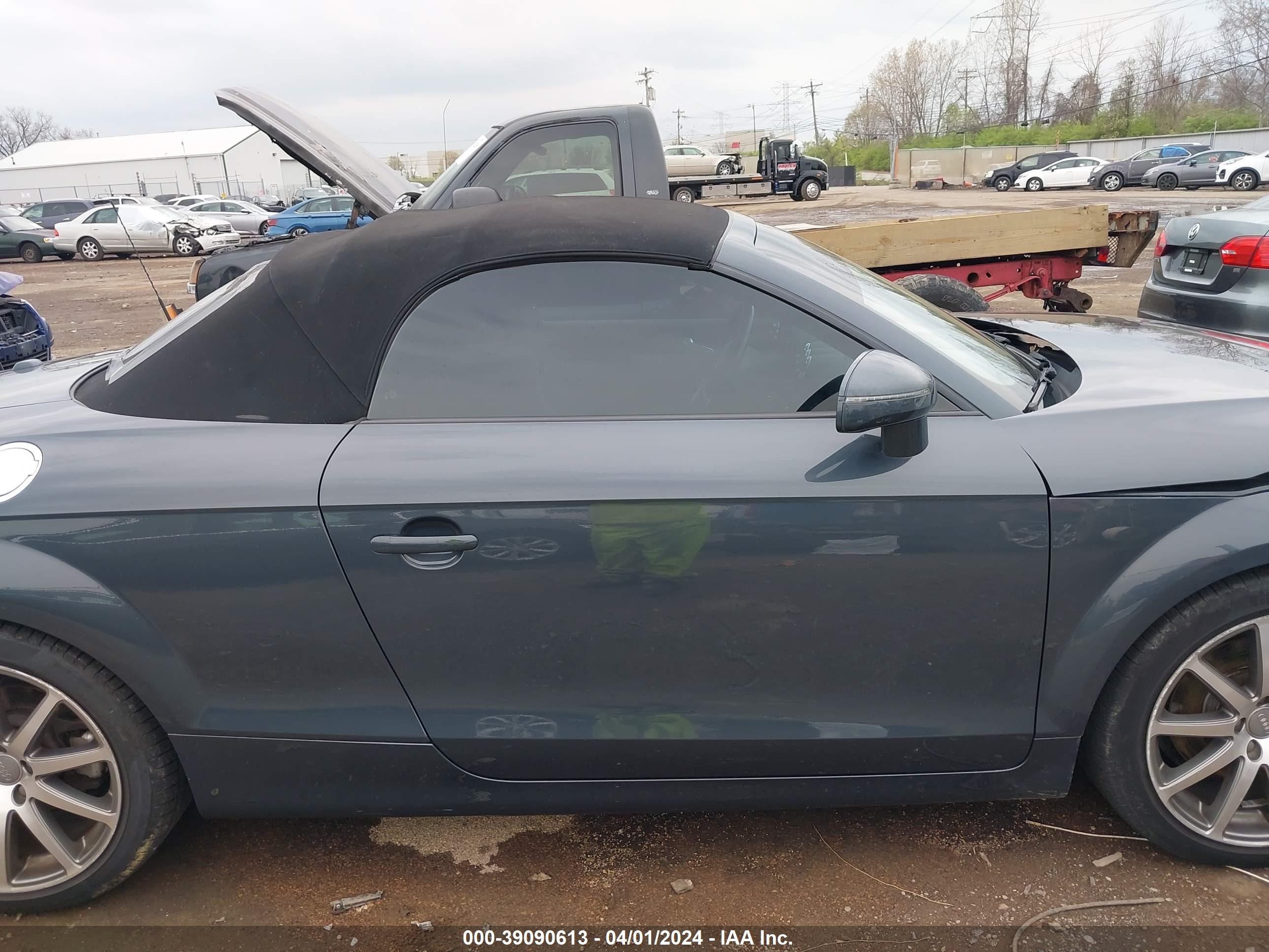 Photo 12 VIN: TRUYF38J791005841 - AUDI TT 