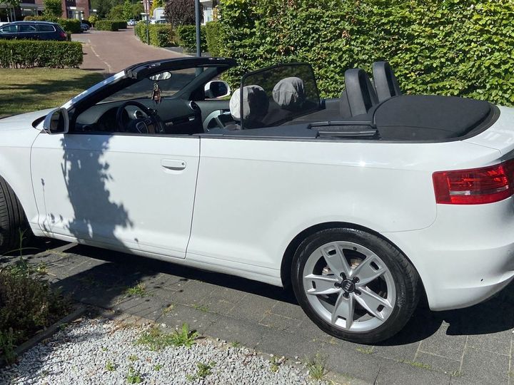 Photo 2 VIN: TRUZZZ8P3A1005939 - AUDI A3 CABRIOLET 