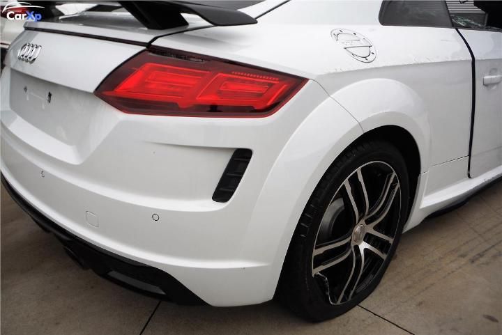 Photo 16 VIN: TRUZZZFV8K1007608 - AUDI TT COUPE 