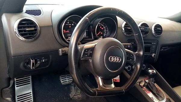 Photo 15 VIN: TRVAFB8J4B1019150 - AUDI TT 