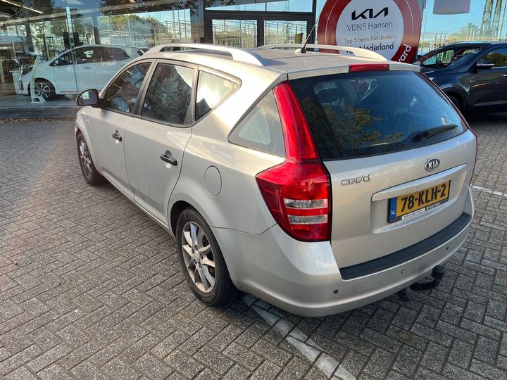 Photo 2 VIN: U5YFF52129L088689 - KIA CEE&#39D SPORTY WAGON 