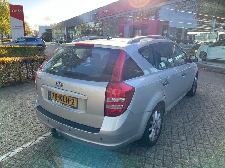 Photo 3 VIN: U5YFF52129L088689 - KIA CEE&#39D SPORTY WAGON 