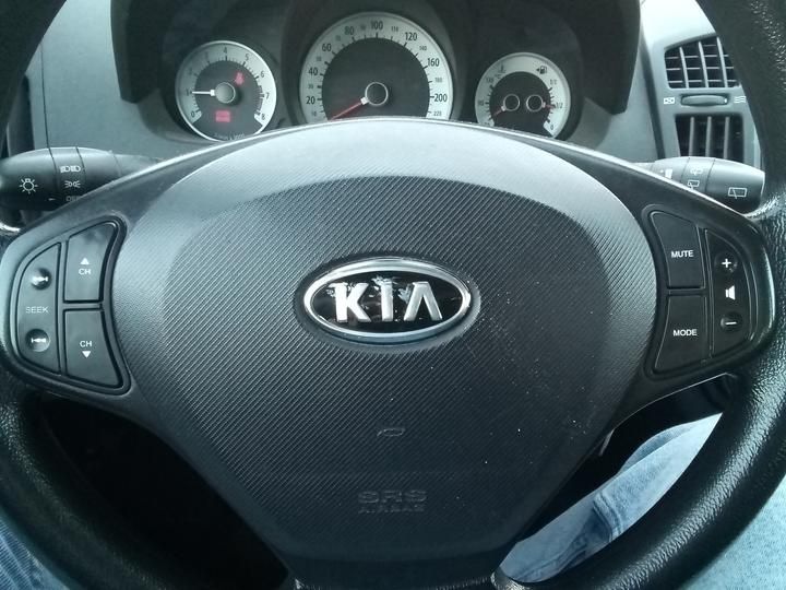 Photo 17 VIN: U5YFF52129L107689 - KIA CEED SW 