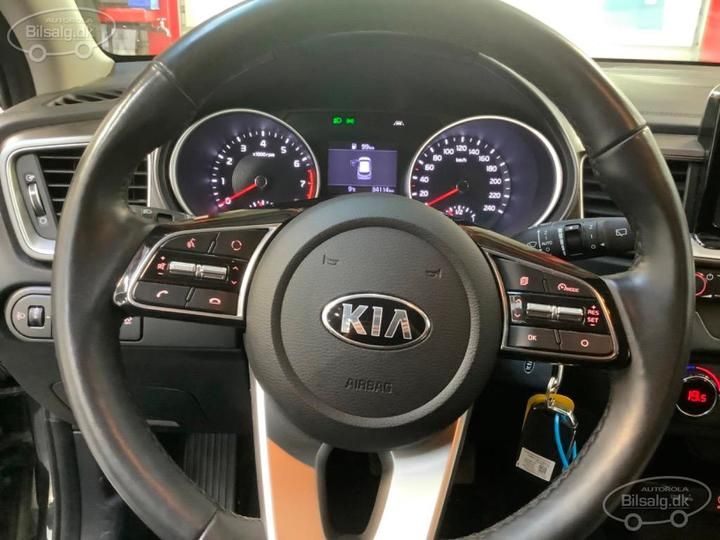 Photo 15 VIN: U5YH1511AKL079990 - KIA CEED HATCHBACK 