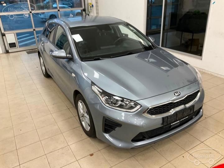 Photo 2 VIN: U5YH1511ALL088836 - KIA CEED HATCHBACK 