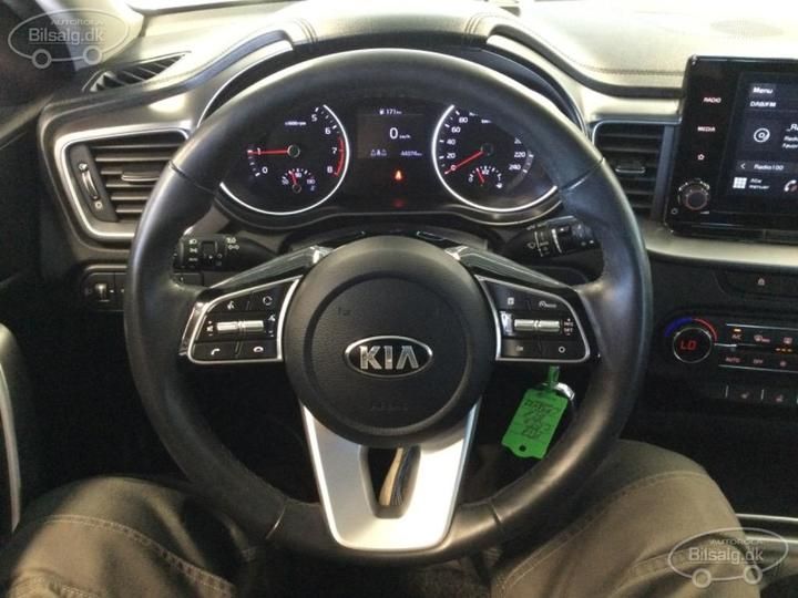 Photo 10 VIN: U5YH1511ALL088950 - KIA CEED HATCHBACK 