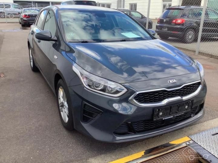 Photo 2 VIN: U5YH1511ALL088972 - KIA CEED HATCHBACK 