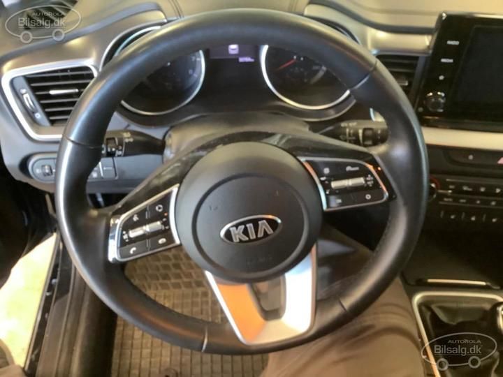 Photo 11 VIN: U5YH1511ALL106118 - KIA CEED HATCHBACK 