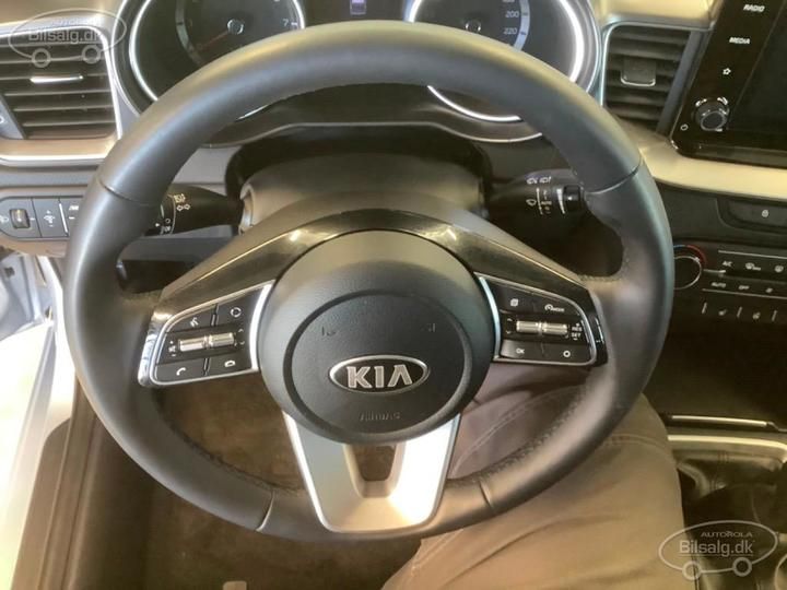 Photo 9 VIN: U5YH1512AML121291 - KIA CEED HATCHBACK 