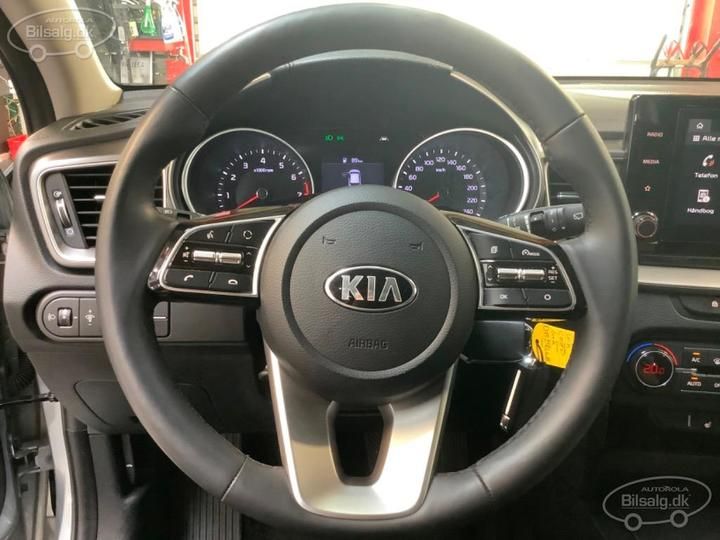 Photo 19 VIN: U5YH1512AML129234 - KIA CEED HATCHBACK 