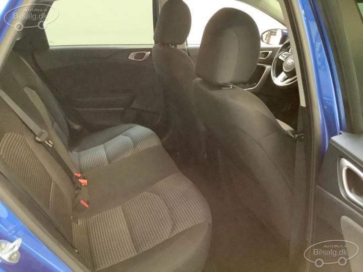 Photo 7 VIN: U5YH1514AKL040017 - KIA CEED HATCHBACK 