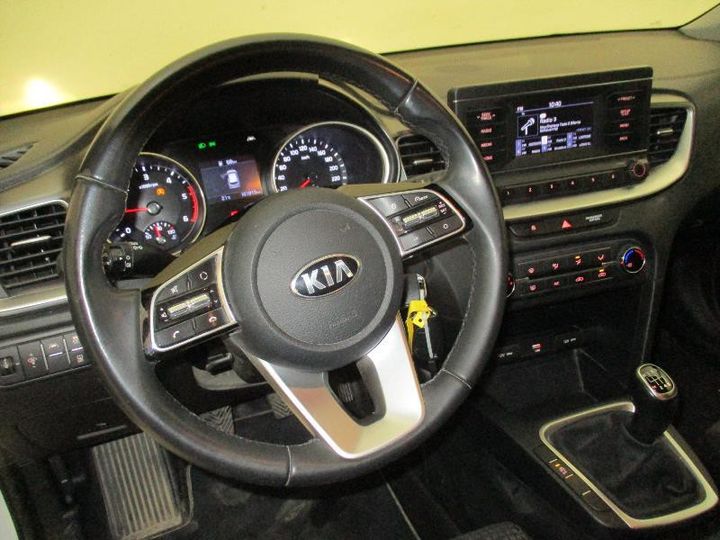 Photo 22 VIN: U5YH1519ALL102260 - KIA CEED 