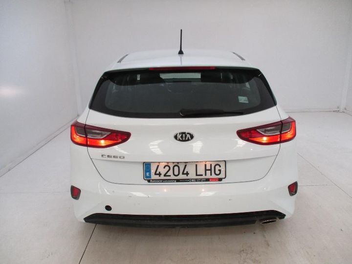 Photo 26 VIN: U5YH1519ALL102260 - KIA CEED 