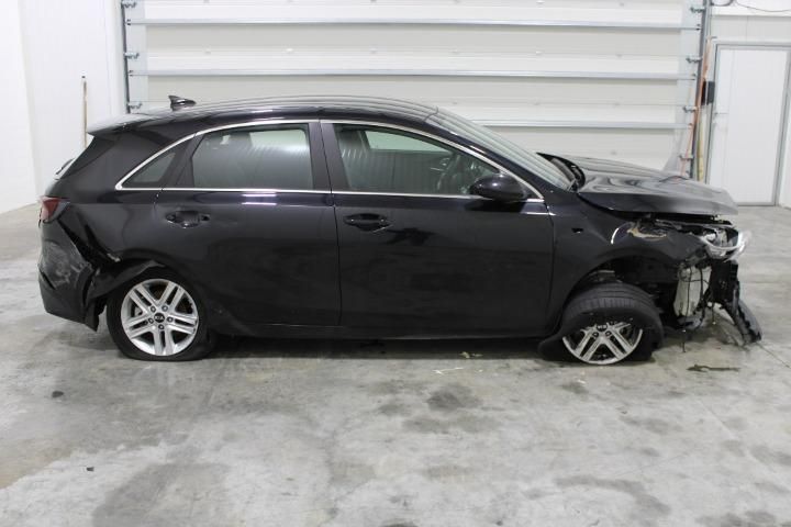 Photo 5 VIN: U5YH2511ALL103531 - KIA CEED HATCHBACK 