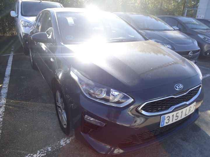 Photo 1 VIN: U5YH2512AML133927 - KIA CEE&#39D 