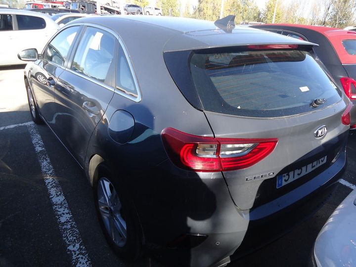 Photo 2 VIN: U5YH2512AML133927 - KIA CEE&#39D 