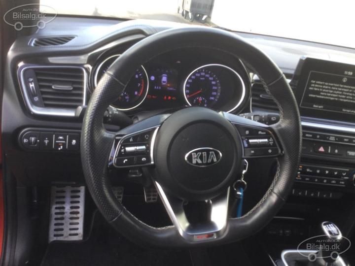 Photo 8 VIN: U5YH2G11AKL012803 - KIA PROCEED HATCHBACK 