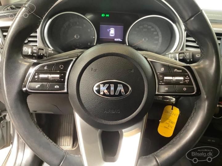 Photo 11 VIN: U5YH4811AKL044709 - KIA CEED SW 