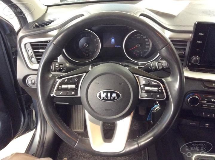 Photo 5 VIN: U5YH4811ALL059013 - KIA CEED SW 