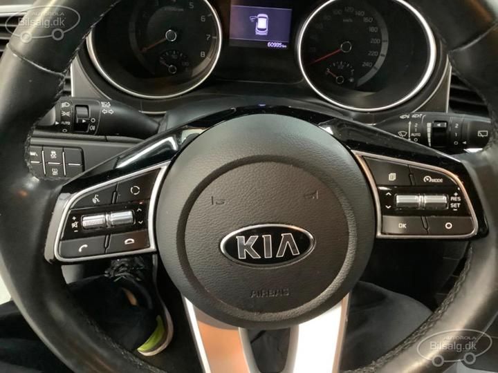 Photo 8 VIN: U5YH4811ALL061539 - KIA CEED SW 