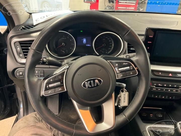 Photo 13 VIN: U5YH4811ALL067887 - KIA CEED SW 