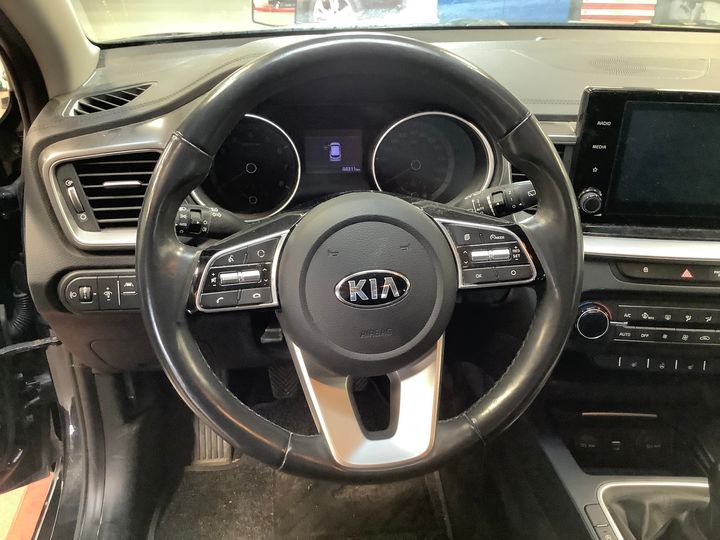 Photo 14 VIN: U5YH4811ALL067914 - KIA CEED 