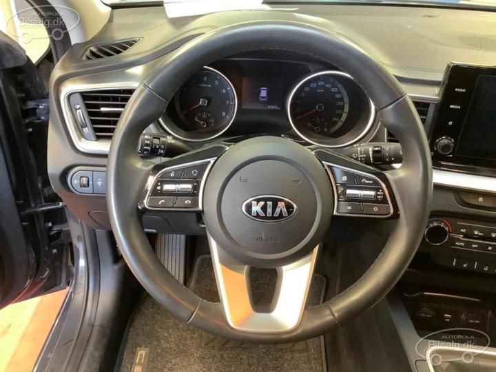 Photo 9 VIN: U5YH4811ALL078917 - KIA CEED SW 