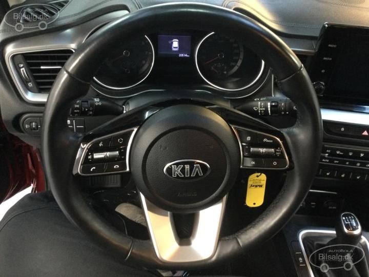 Photo 3 VIN: U5YH4812AML097860 - KIA CEED SW 