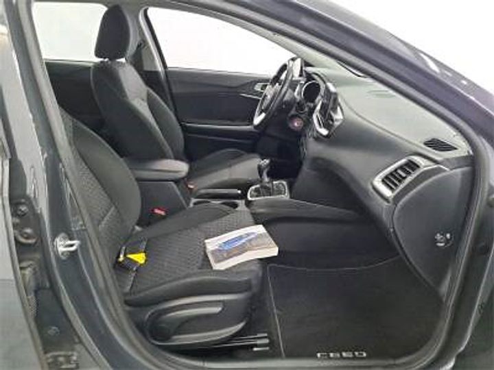 Photo 9 VIN: U5YH5811AKL007003 - KIA CEED SPORTSWAGON 