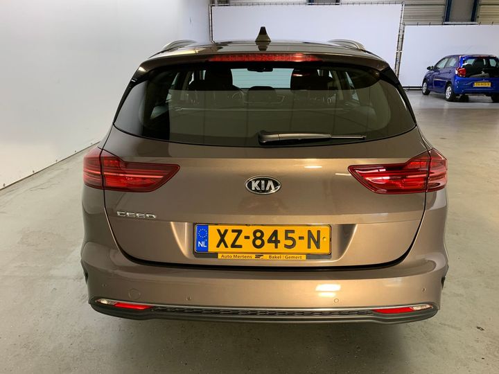 Photo 12 VIN: U5YH5811AKL027170 - KIA CEED SPORTSWAGON 