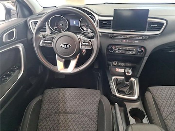 Photo 8 VIN: U5YH5811AKL037560 - KIA CEED SPORTSWAGON 