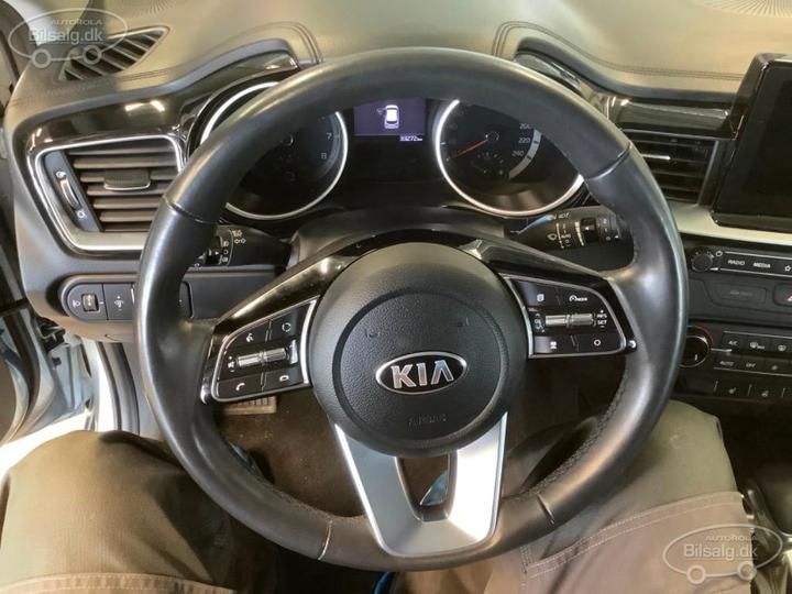 Photo 14 VIN: U5YH5814GKL030543 - KIA CEED SW 