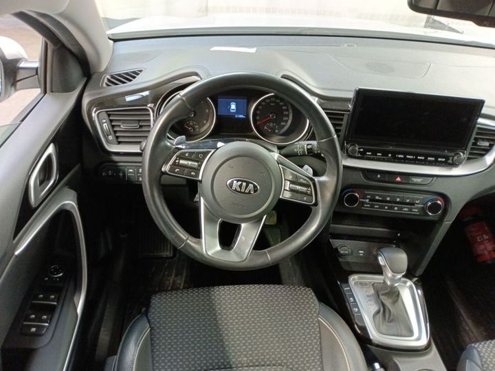 Photo 8 VIN: U5YH5819GLL062128 - KIA CEED SW '18 