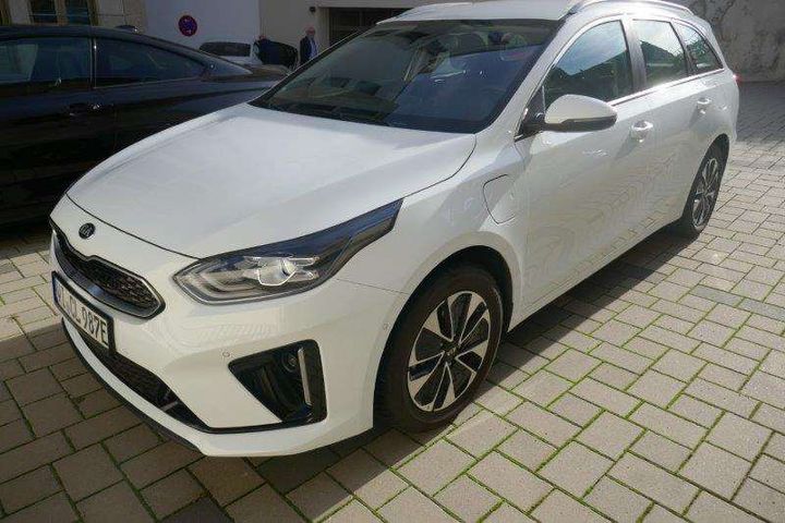 Photo 1 VIN: U5YH581AGML016970 - KIA CEED SPORTSWAGON 