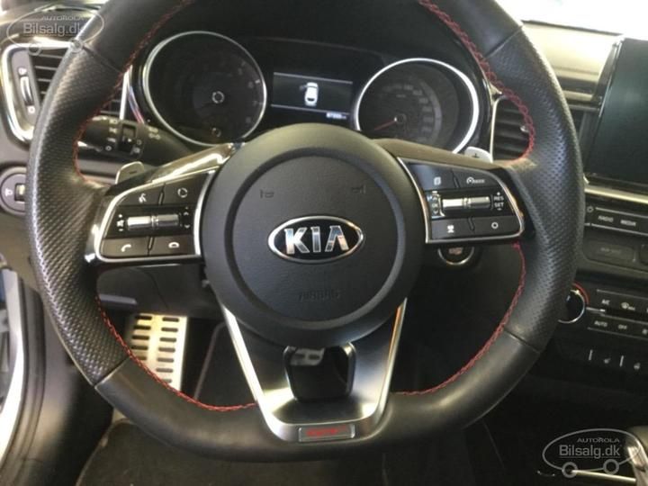 Photo 5 VIN: U5YH6G17GKL015146 - KIA PROCEED HATCHBACK 