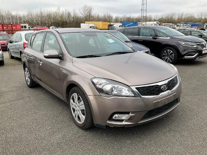 Photo 3 VIN: U5YHC516AAL207549 - KIA CEED HATCHBACK 