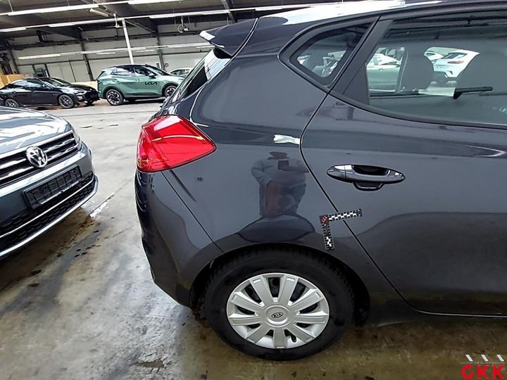 Photo 14 VIN: U5YHM511ADL006697 - KIA CEED 