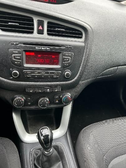 Photo 11 VIN: U5YHM511ADL033974 - KIA CEED HATCHBACK 