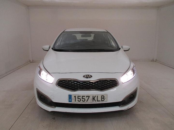 Photo 18 VIN: U5YHM515AJL335134 - KIA CEED 